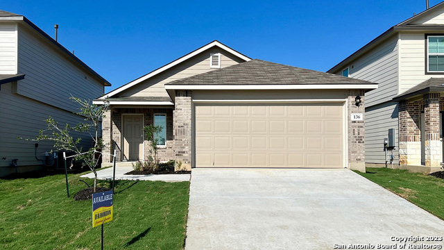 136 Chipping Alley Floresville TX 78114