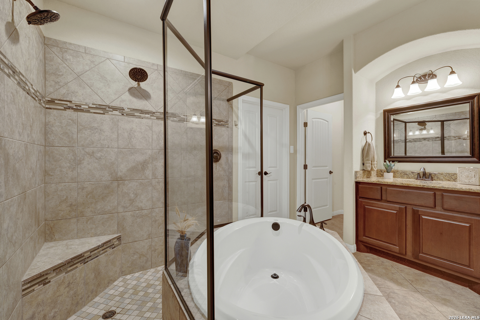 1937 Hunters Cove New Braunfels TX 78132