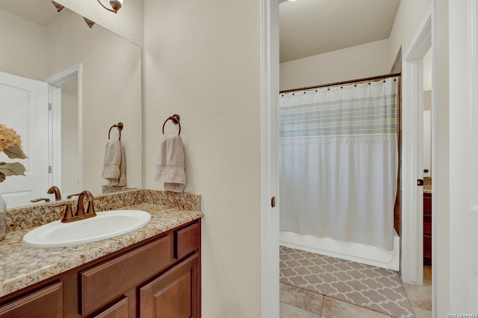 1937 Hunters Cove New Braunfels TX 78132