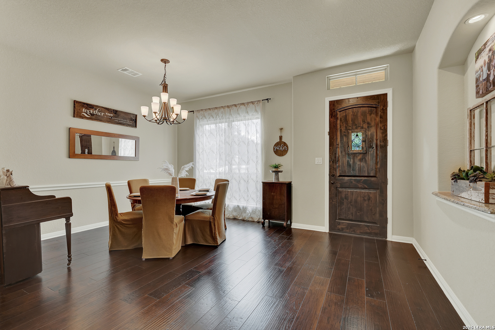 1937 Hunters Cove New Braunfels TX 78132