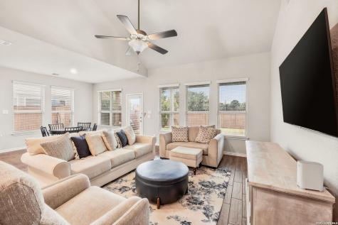 8819 Winchester Way San Antonio TX 78254