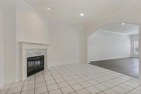 158 Oakwell Farms San Antonio TX 78218