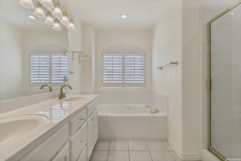 158 Oakwell Farms San Antonio TX 78218