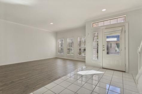 158 Oakwell Farms San Antonio TX 78218