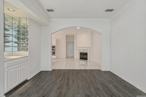 158 Oakwell Farms San Antonio TX 78218