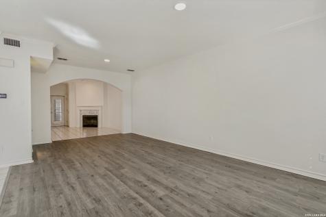 158 Oakwell Farms San Antonio TX 78218