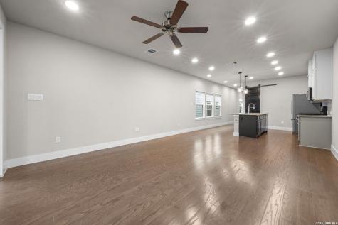410 Natalen Avenue San Antonio TX 78209