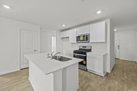 16023 Mahogany Way Elmendorf TX 78112