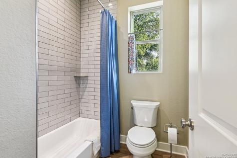 449 Hanging Oak Spring Branch TX 78070