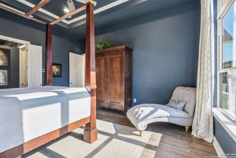 449 Hanging Oak Spring Branch TX 78070