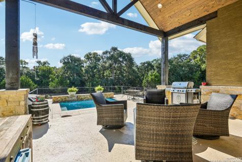 449 Hanging Oak Spring Branch TX 78070