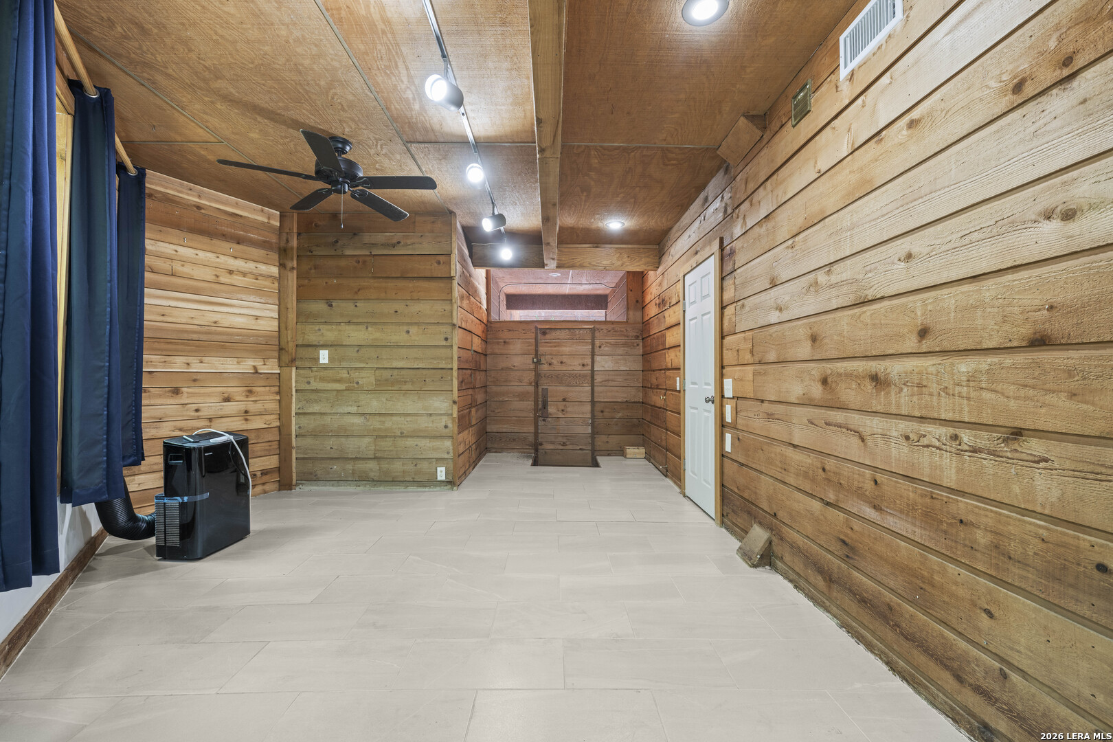 800 Leonard Street Austin TX 78705