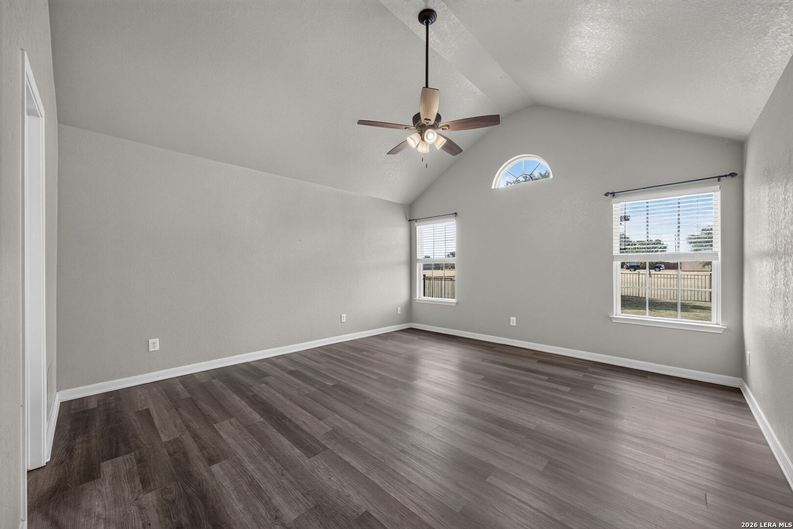 15815 White Cap Drive Lytle TX 78052