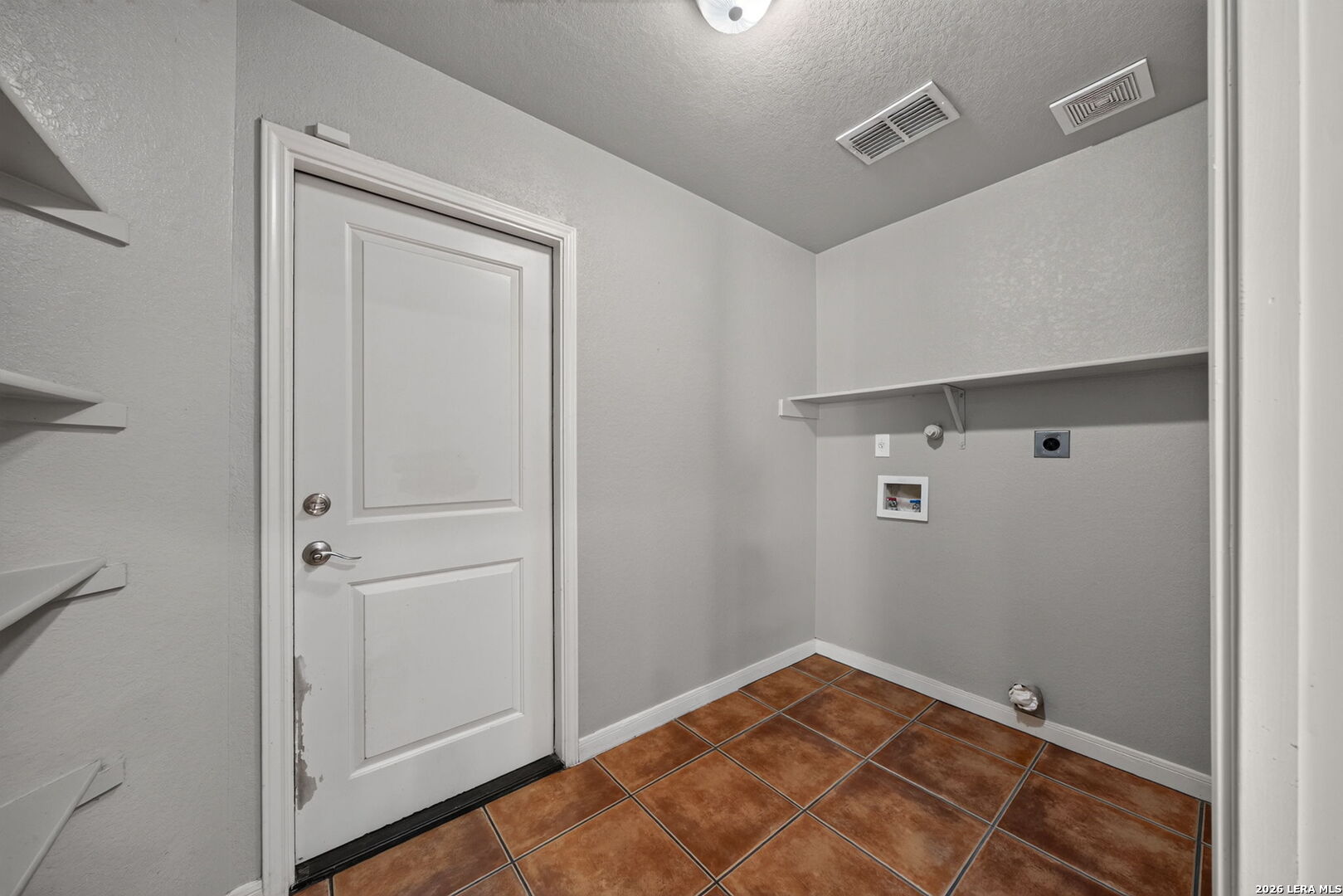 15815 White Cap Drive Lytle TX 78052