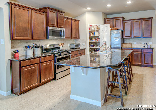 320 Escarpment Oak New Braunfels TX 78130