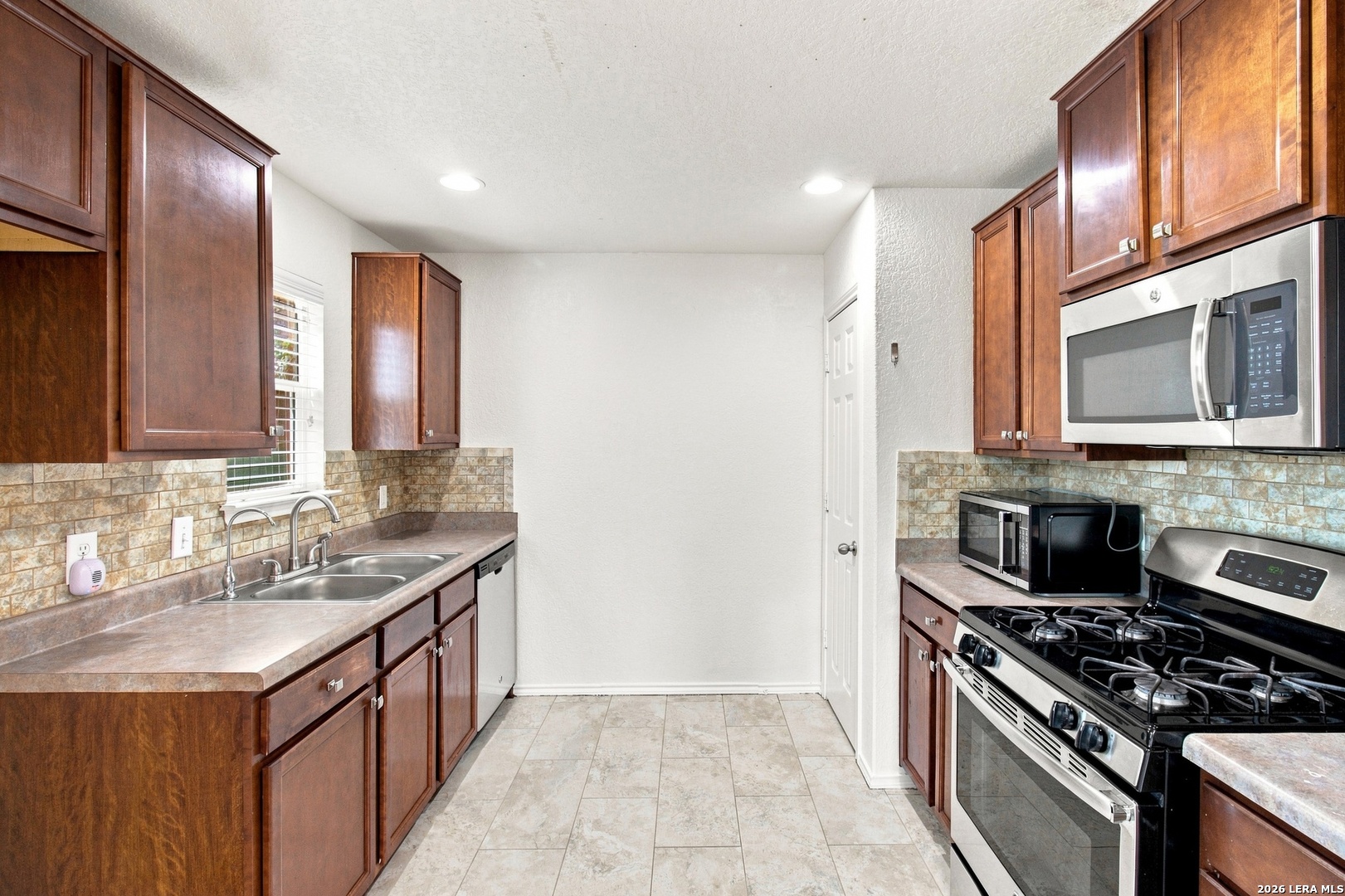 5814 Espada Bend San Antonio TX 78222