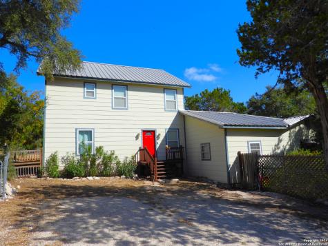 155 Scenic Circle Lakehills TX 78063