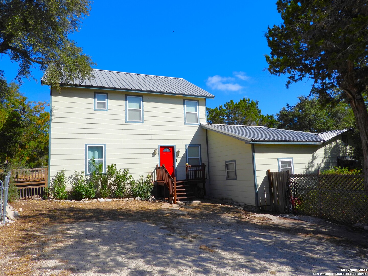155 Scenic Circle Lakehills TX 78063