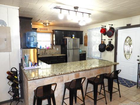 155 Scenic Circle Lakehills TX 78063