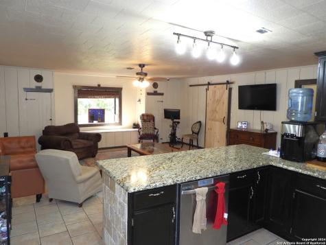 155 Scenic Circle Lakehills TX 78063