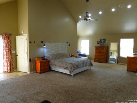 155 Scenic Circle Lakehills TX 78063