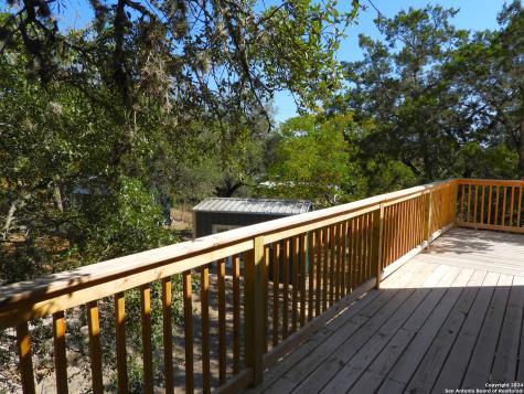 155 Scenic Circle Lakehills TX 78063