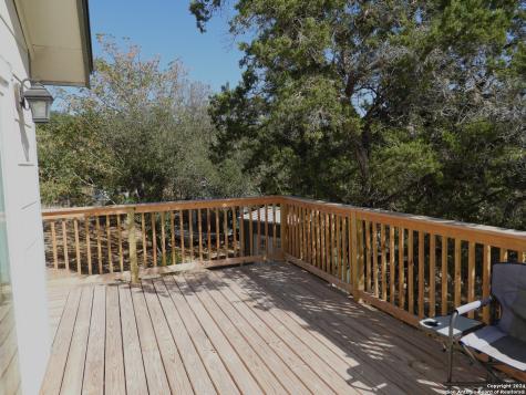 155 Scenic Circle Lakehills TX 78063