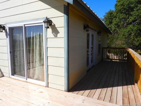 155 Scenic Circle Lakehills TX 78063