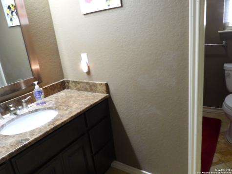 155 Scenic Circle Lakehills TX 78063