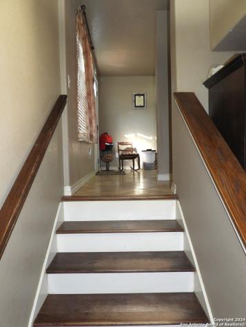 155 Scenic Circle Lakehills TX 78063