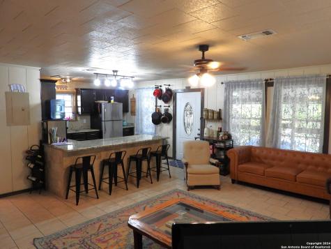 155 Scenic Circle Lakehills TX 78063