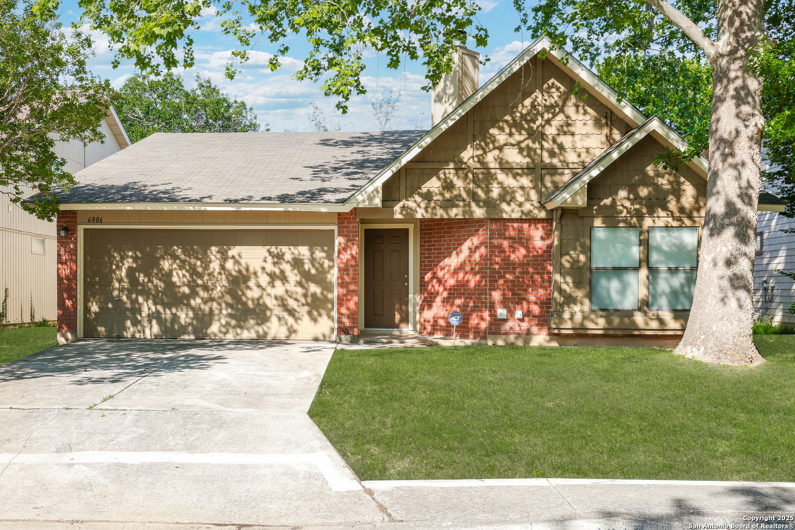 6806 Country Lawn San Antonio TX 78240