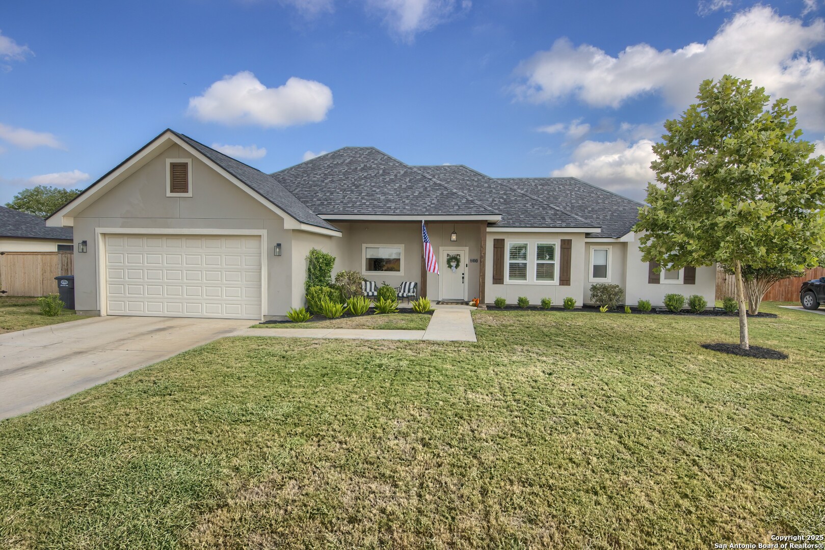 806 34th Street Hondo TX 78861
