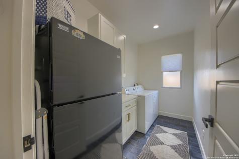 806 34th Street Hondo TX 78861
