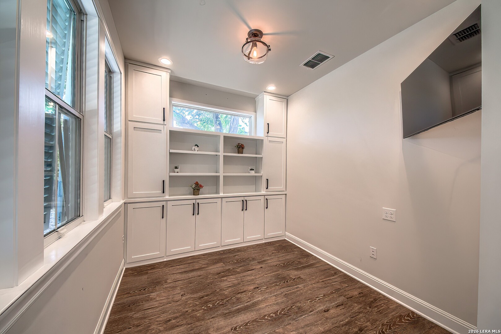 122 Navajo Trail Seguin TX 78155