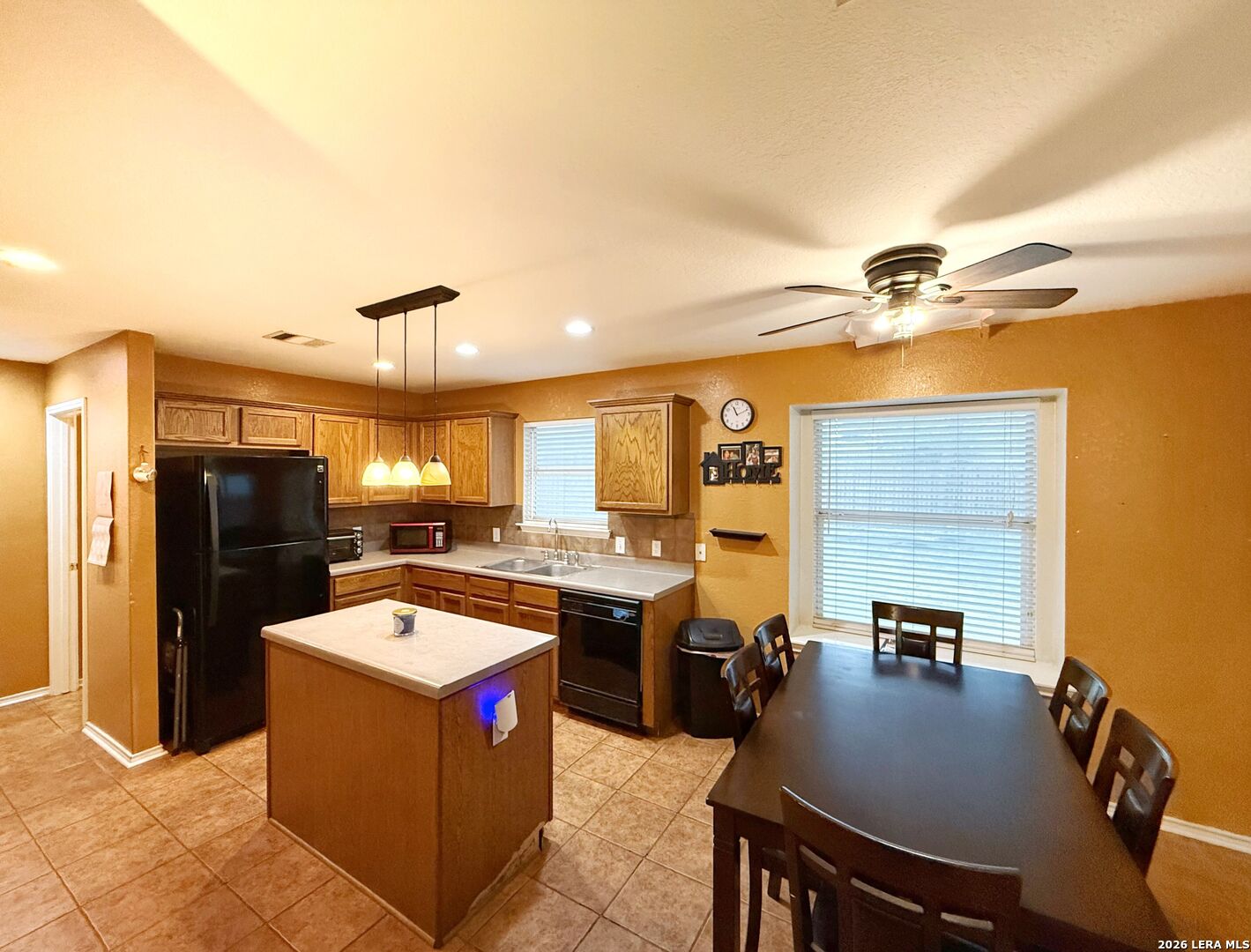 7402 Lacey Oak Path San Antonio TX 78223