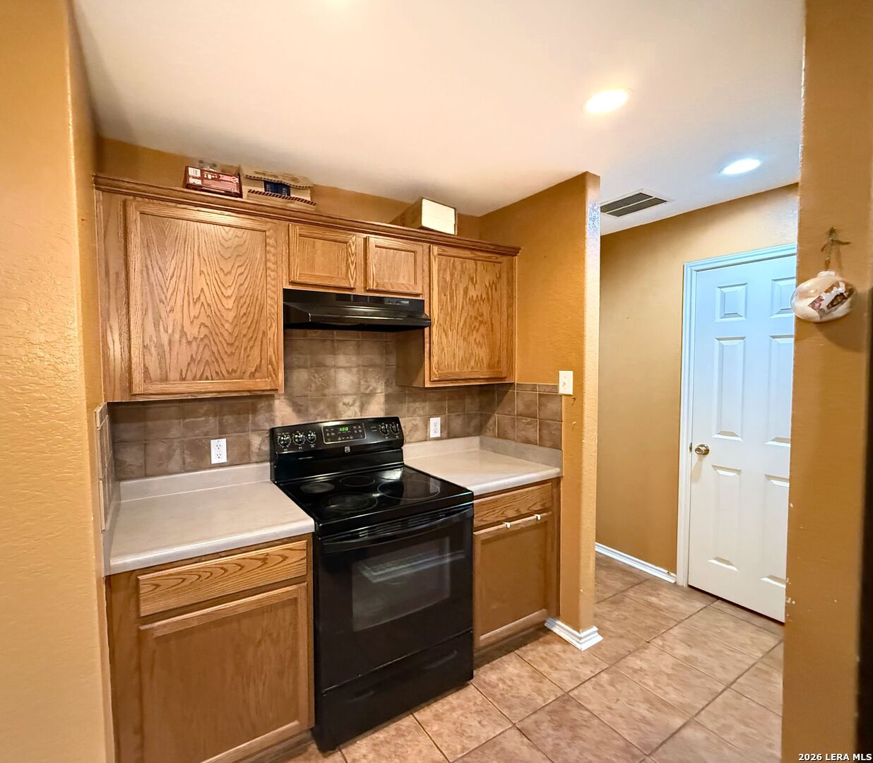 7402 Lacey Oak Path San Antonio TX 78223