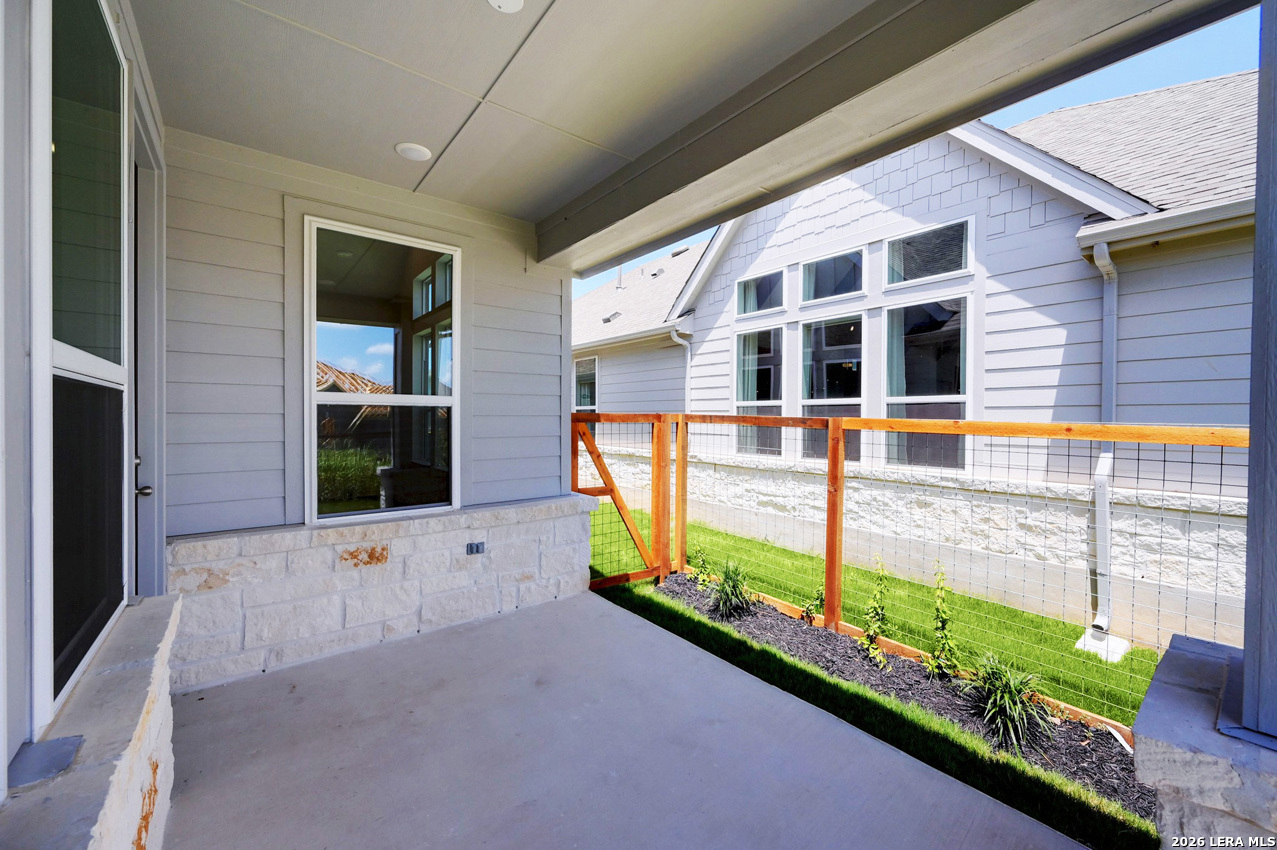 8090 Coral Draw Schertz TX 78154