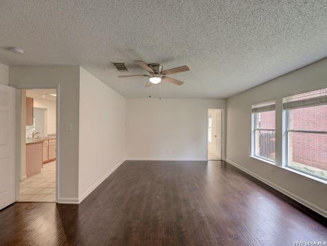 1035 Culberson Station San Antonio TX 78258