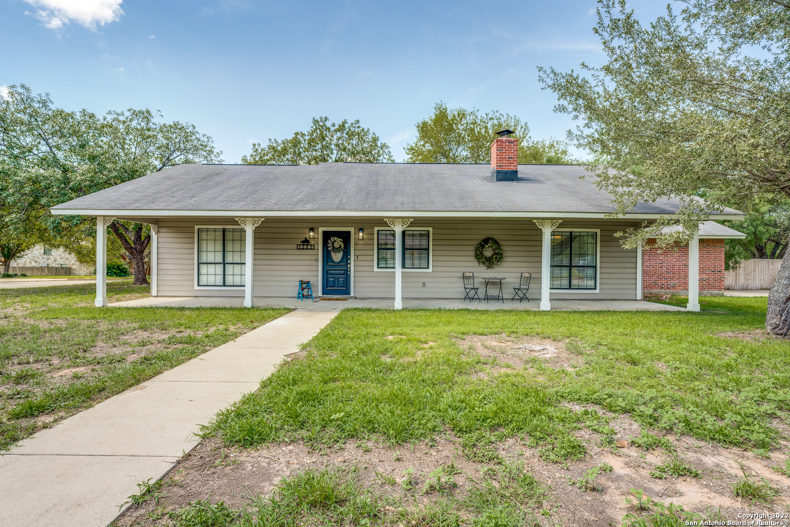 1203 Mockingbird Circle Pleasanton TX 78064