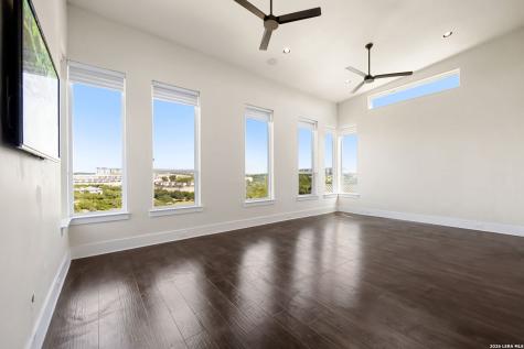 8711 Wales Reserve San Antonio TX 78255