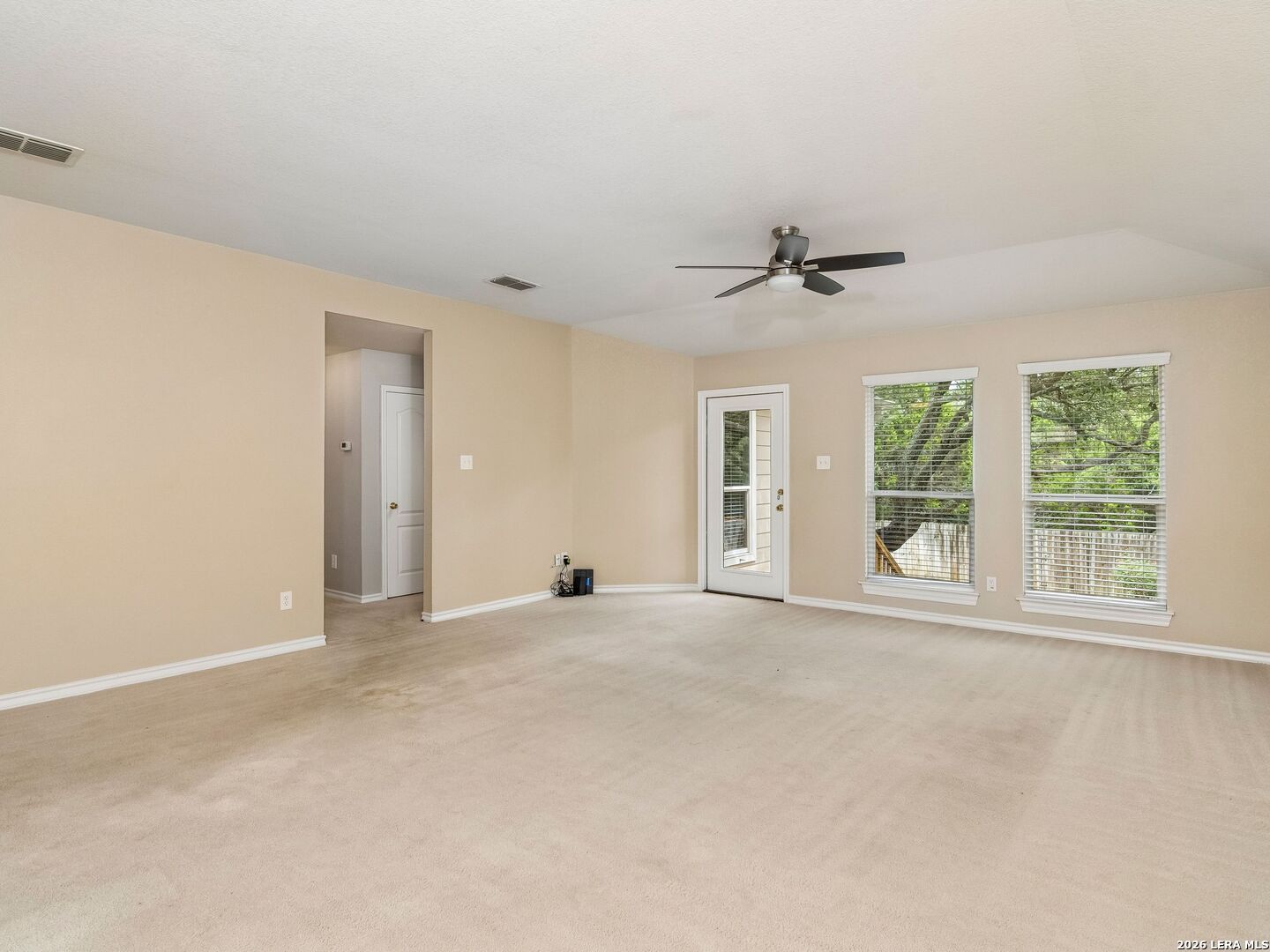 126 Lindseys Cove San Antonio TX 78258
