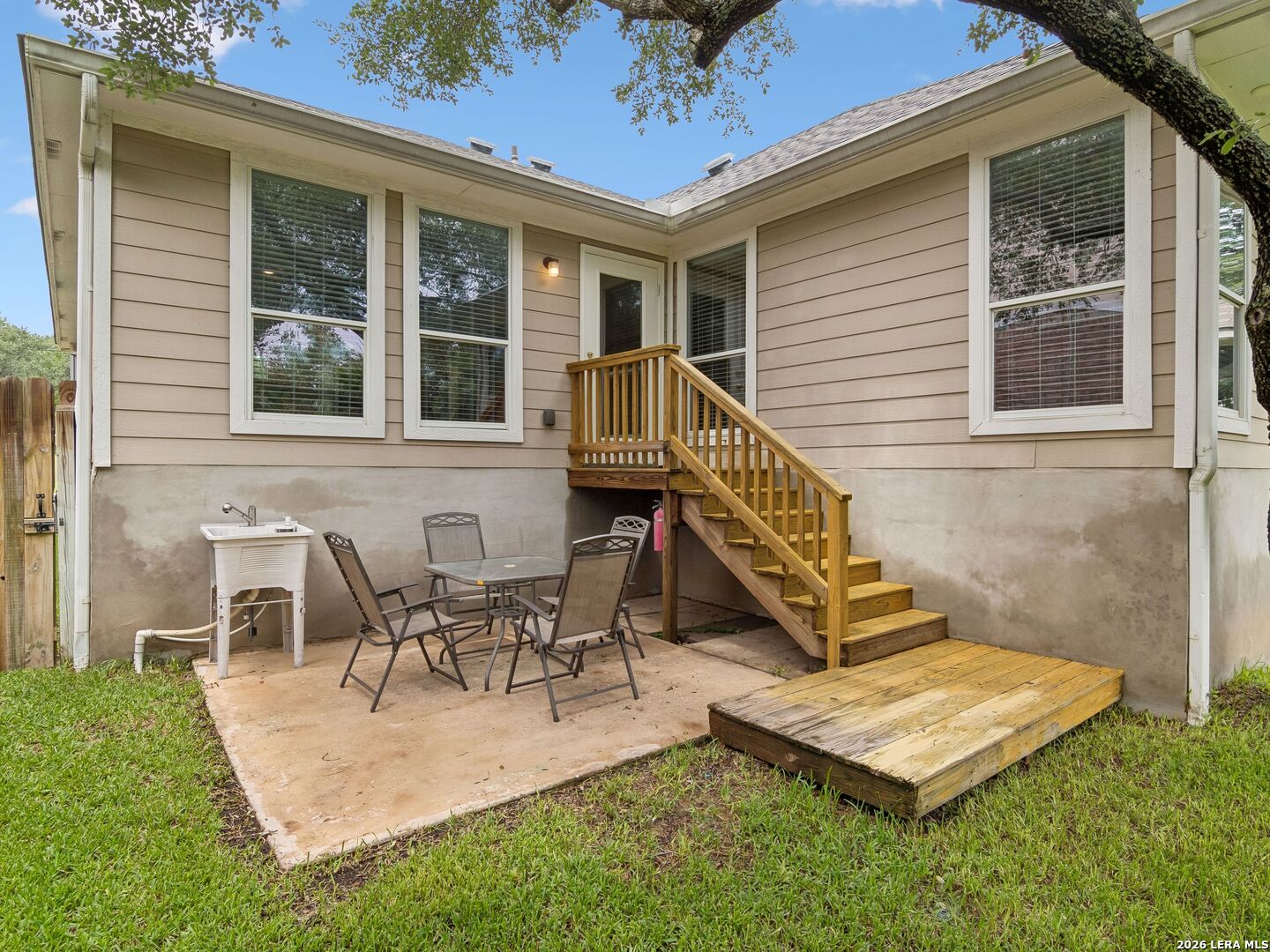 126 Lindseys Cove San Antonio TX 78258