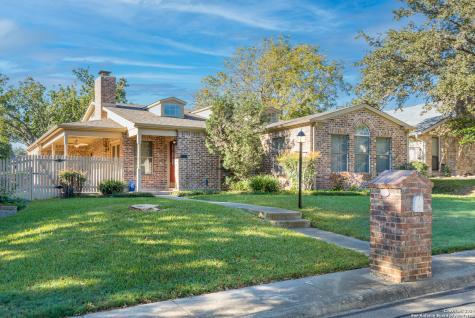 1518 Vista Azul San Antonio TX 78213