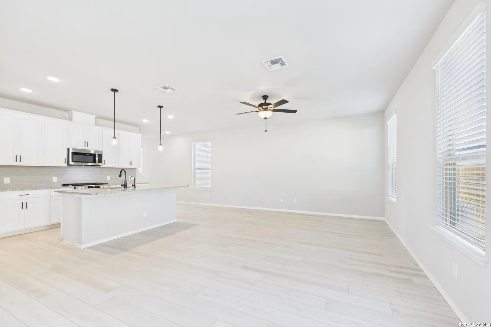 1018 West 1604 North San Antonio TX 78251