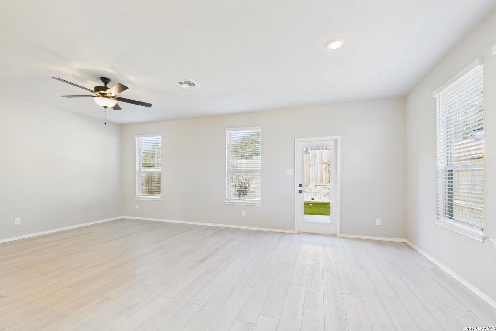 1018 West 1604 North San Antonio TX 78251