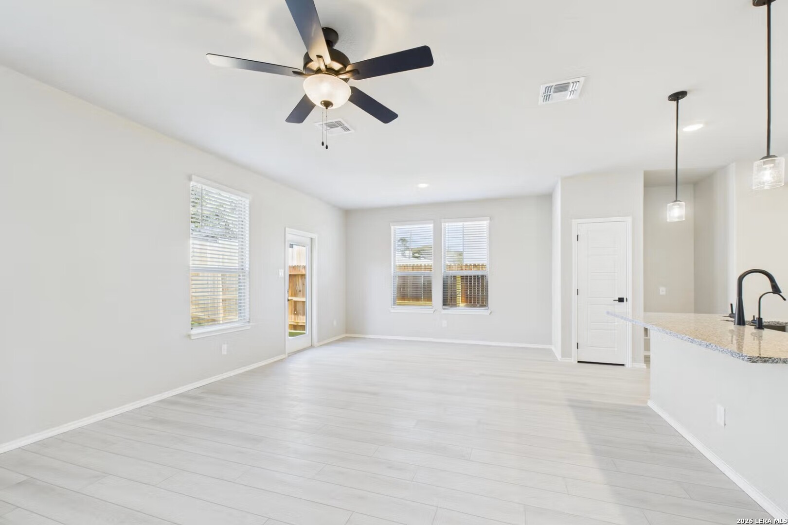 1018 West 1604 North San Antonio TX 78251