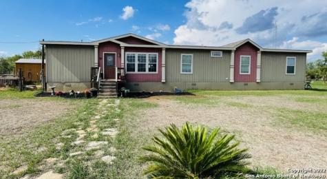 8824 W Fm 140 Charlotte TX 78011