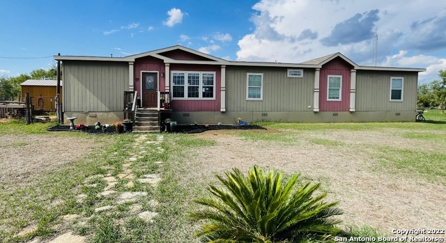 8824 W Fm 140 Charlotte TX 78011