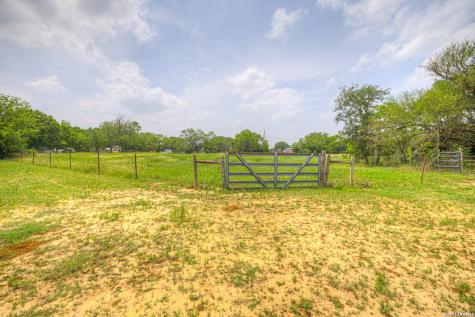 236 Shady Lane Seguin TX 78155